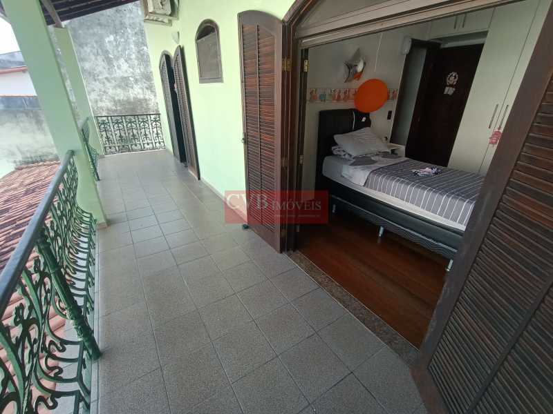 Casa de Condomínio à venda com 3 quartos, 250m² - Foto 11