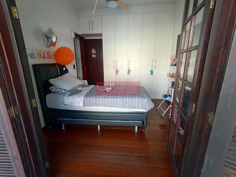 Casa de Condomínio à venda com 3 quartos, 250m² - Foto 12