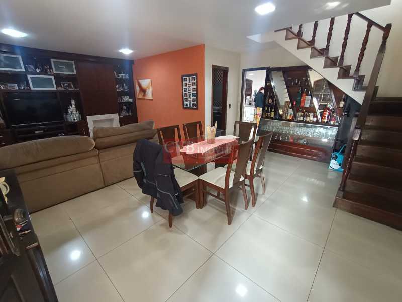 Casa de Condomínio à venda com 3 quartos, 250m² - Foto 6