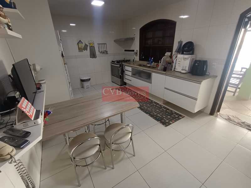 Casa de Condomínio à venda com 3 quartos, 250m² - Foto 22