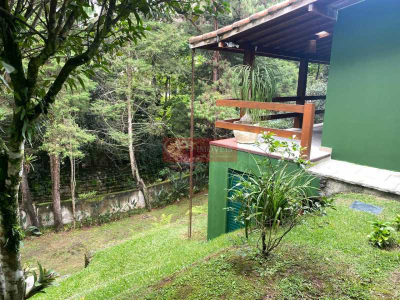 Casa de Condomínio à venda com 4 quartos, 225m² - Foto 20