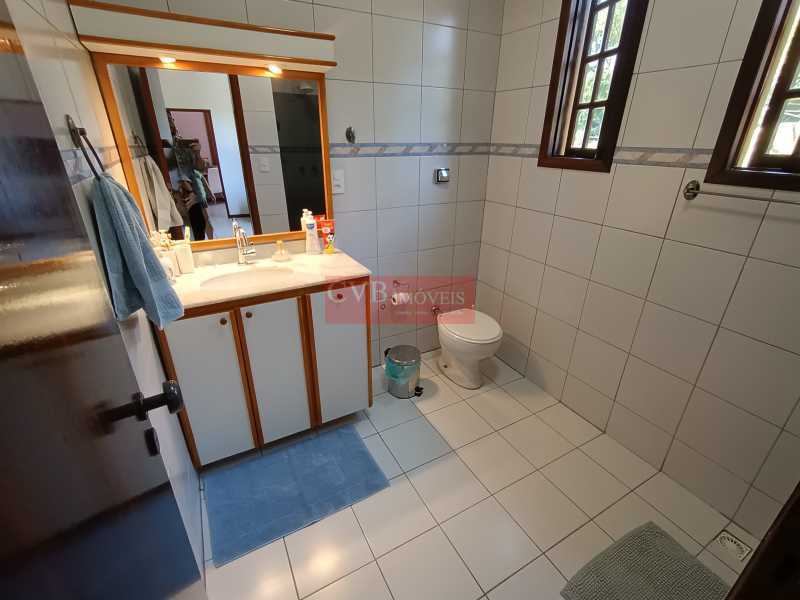 Casa de Condomínio à venda com 3 quartos, 221m² - Foto 18