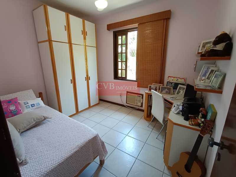 Casa de Condomínio à venda com 3 quartos, 221m² - Foto 23