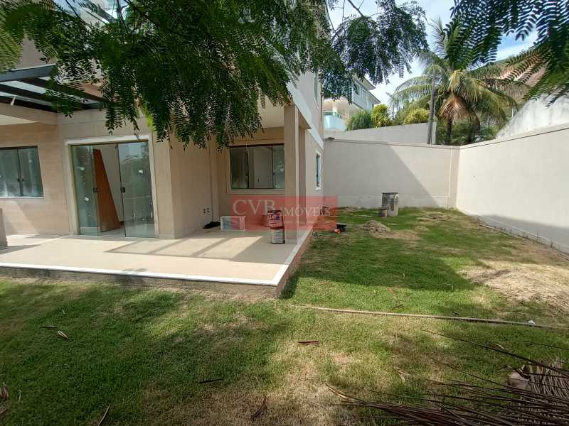 Casa de Condomínio à venda com 4 quartos, 165m² - Foto 11