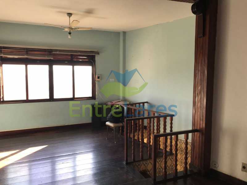 Casa à venda com 2 quartos, 180m² - Foto 2