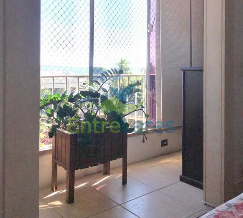 Apartamento à venda com 4 quartos, 160m² - Foto 2