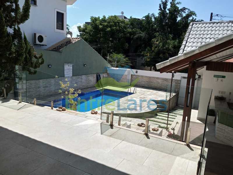 Casa de Condomínio à venda com 3 quartos, 286m² - Foto 23