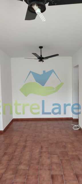 Apartamento à venda com 3 quartos, 73m² - Foto 2